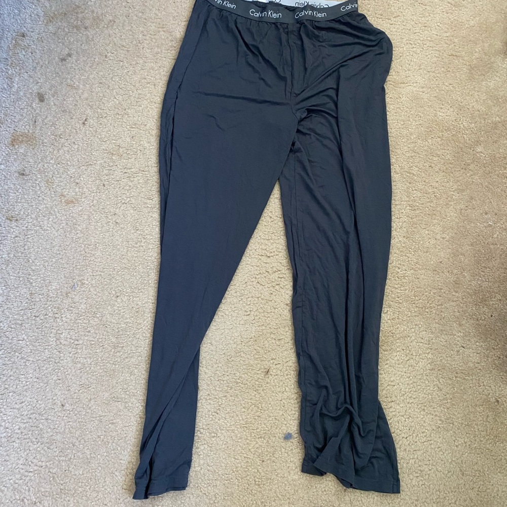 CALVIN KLIEN XL Mens Pajamas worn once. Grey
